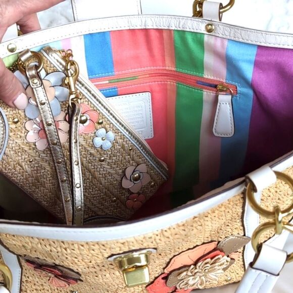 Coach Hamptons Straw Floral Applique Weekender Tote Coral/White & Wristlet NWT - Picture 7 of 17